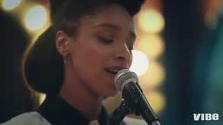 VSessions: Lianne La Havas Performing "Midnight" chords