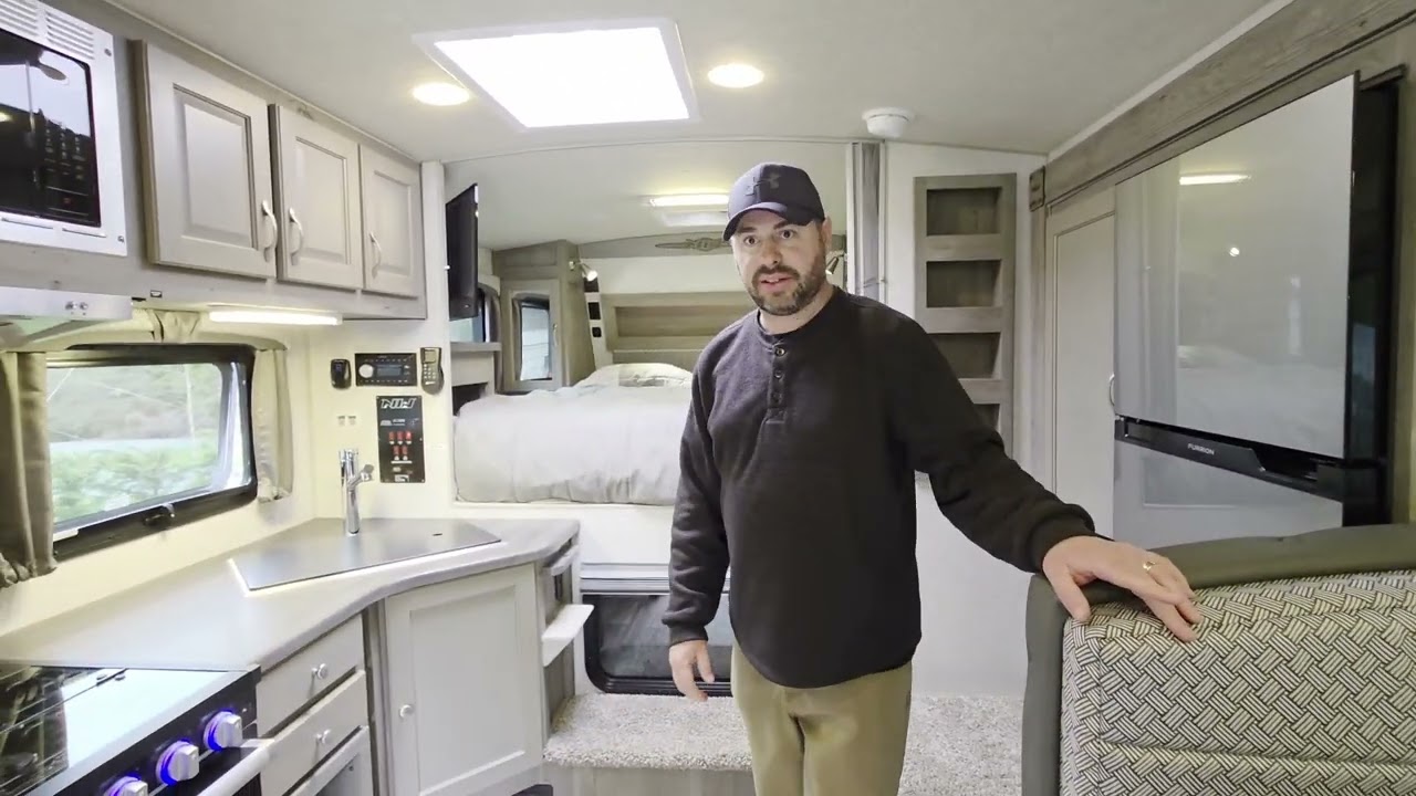 2025 Arctic Fox 1150 Truck Camper Interior