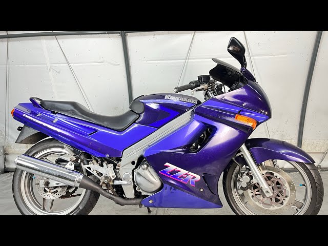 ZZR250 Blue - YouTube