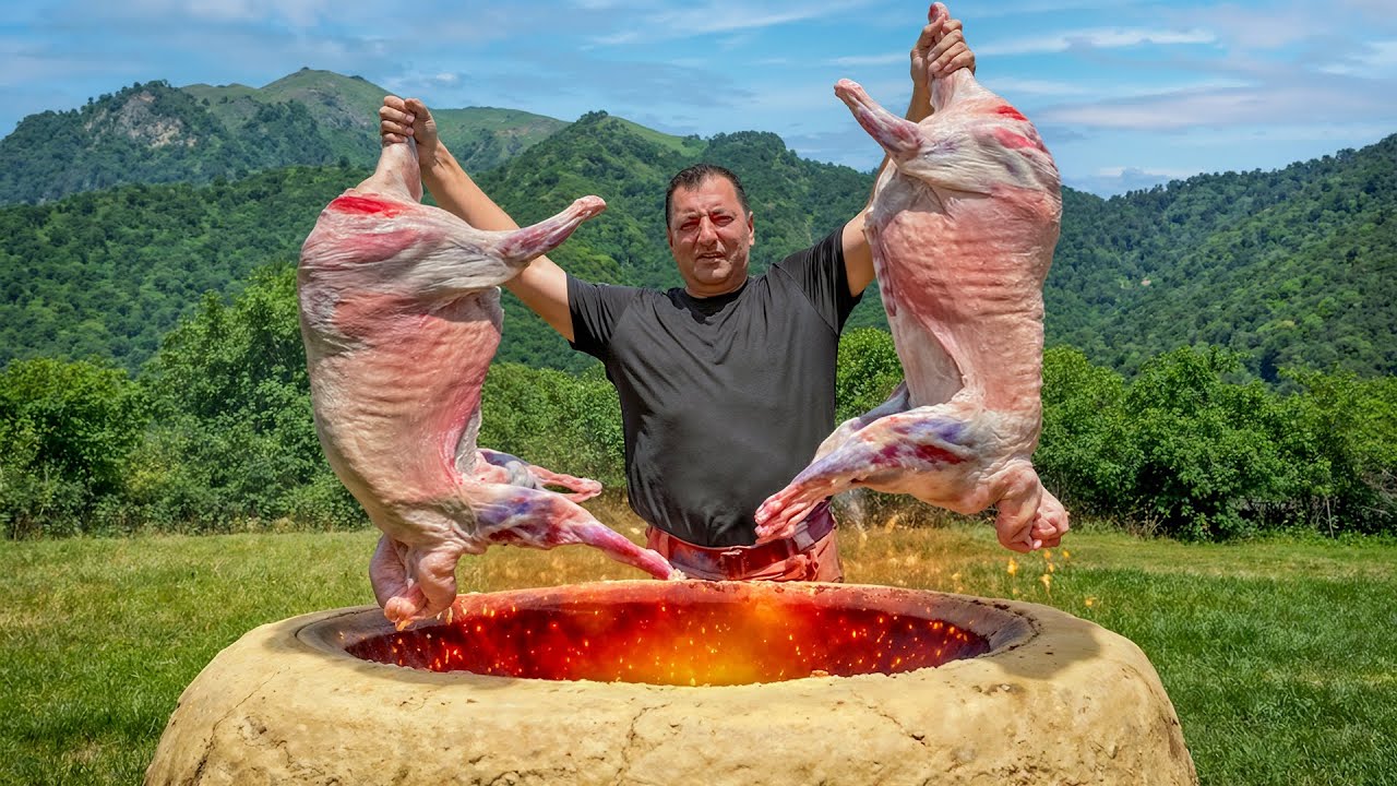 Miel întreg Gătit într-un Cuptor Tradițional Azerbaidjan