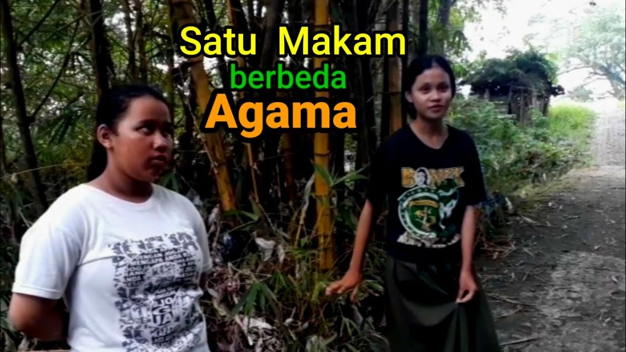 Satu Makam dua Agama berbeda Kampung Guyangan Karangsono Kecamatan Dander Bojonegoro.