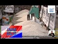 Pagpasok ng imported rice, tuloy-tuloy mula nang alisin ng pamahalaan ang... | Unang Balita