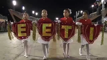 Para que serve um desfile militar?