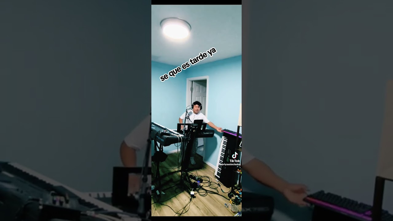 Se Que Es Tarde Ya - Uri Y Sus Teclados