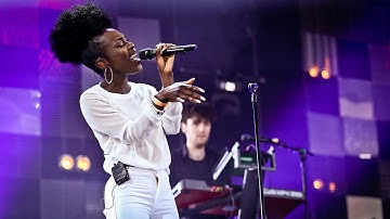 Clean Bandit - Rather Be at Glastonbury 2014
