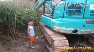 Mundur alon alon Lucu