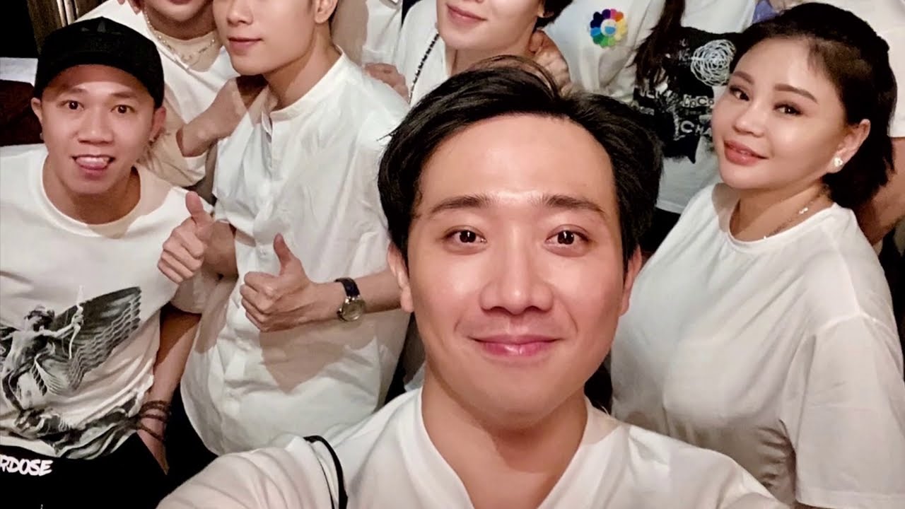 Trấn Thành Hari cùng ăn tối thân mật tại SIX SENSES NINH VÂN BAY NHA TRANG cùng hội bạn thân.