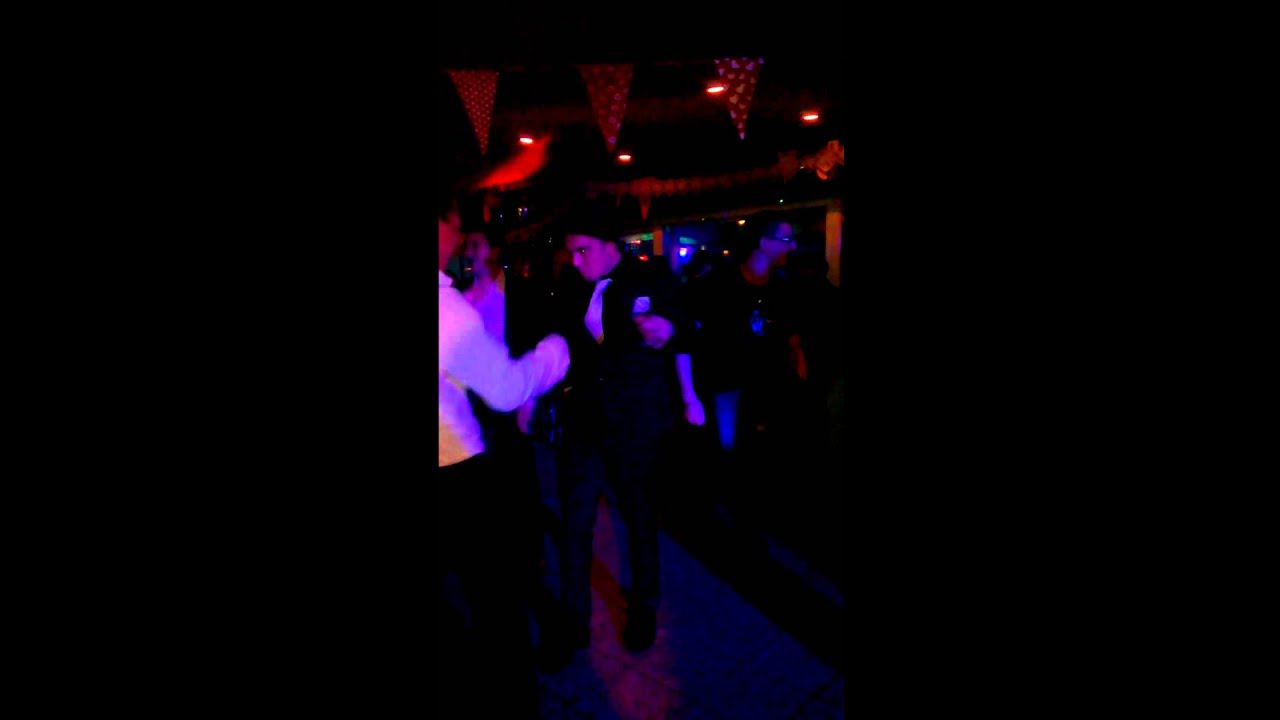 Keihard bruiloftsfeest