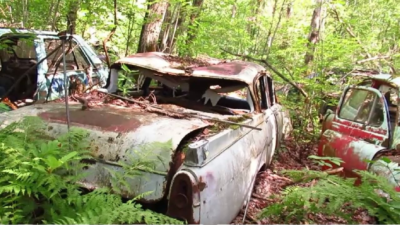 EXPLORING A CANADIAN JUNKYARD IN ST AMABLE QUEBEC 72120 YouTube