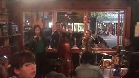 KATHRYN HOPKINS & EDWINA THORNE LIVE AT CAFE ONE2O...