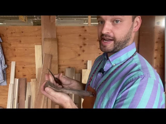 Carving a Spoon w/ a Hook Knife 