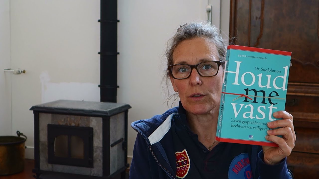 BoekVlog 'Houd Me Vast' van Sue Johnson (1:35) - YouTube