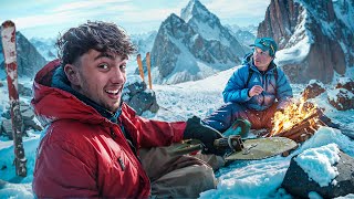 Thumbnail for On a dormi au sommet d’une montagne ! (2 mois avant l’Everest)