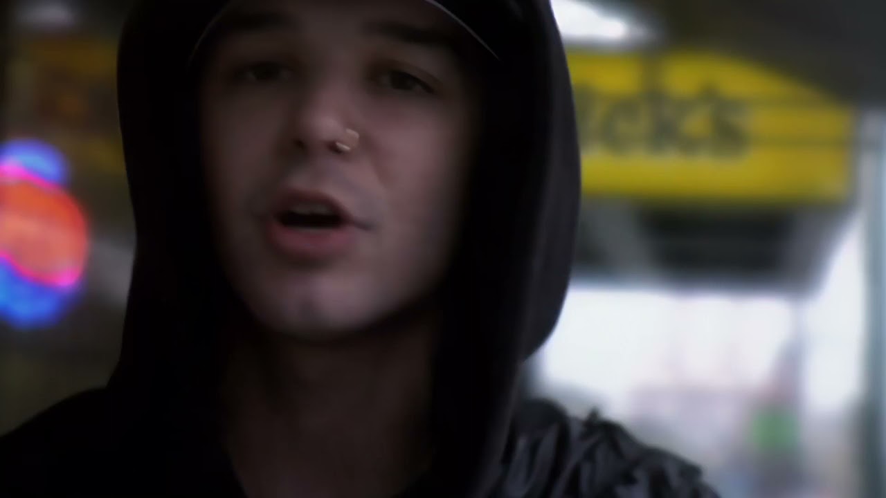 Sleduj Def3 & Factor - Take Me Higher music video [UNCENSORED REMASTERED] na YouTube