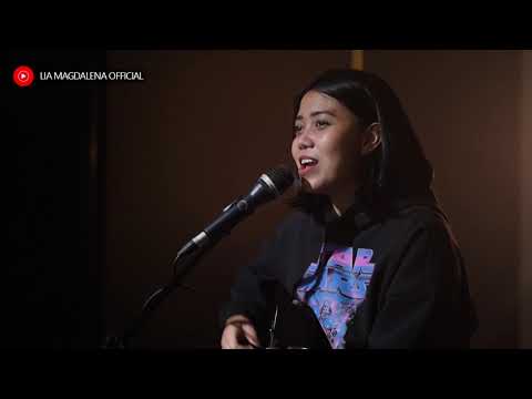 LIA MAGDALENA | BEGUNDAL LOWOKWARU - AND THE BOTTLE FOR ALL