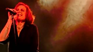 Alison Moyet: When I was your girl (live in Paris)