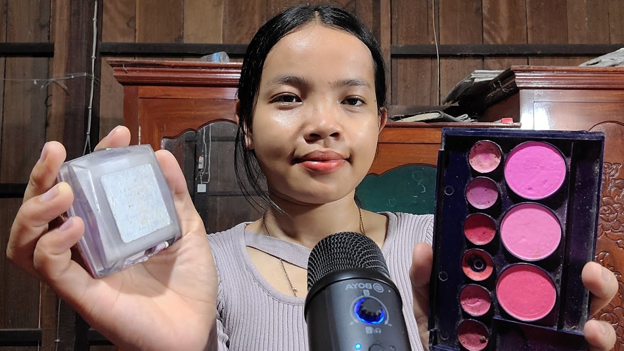 ASMR DOING YOUR MAKEUP ROLEPLAY - YouTube