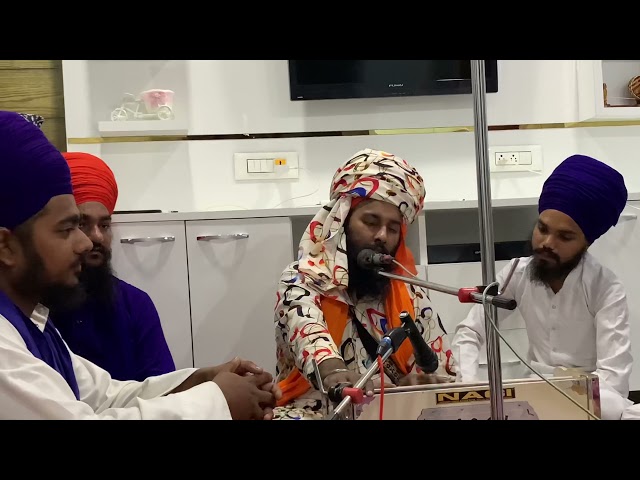 Baba Gulab Singh ji ( kade matha na fakira naal layo laikha daina aukha hojuga) class=
