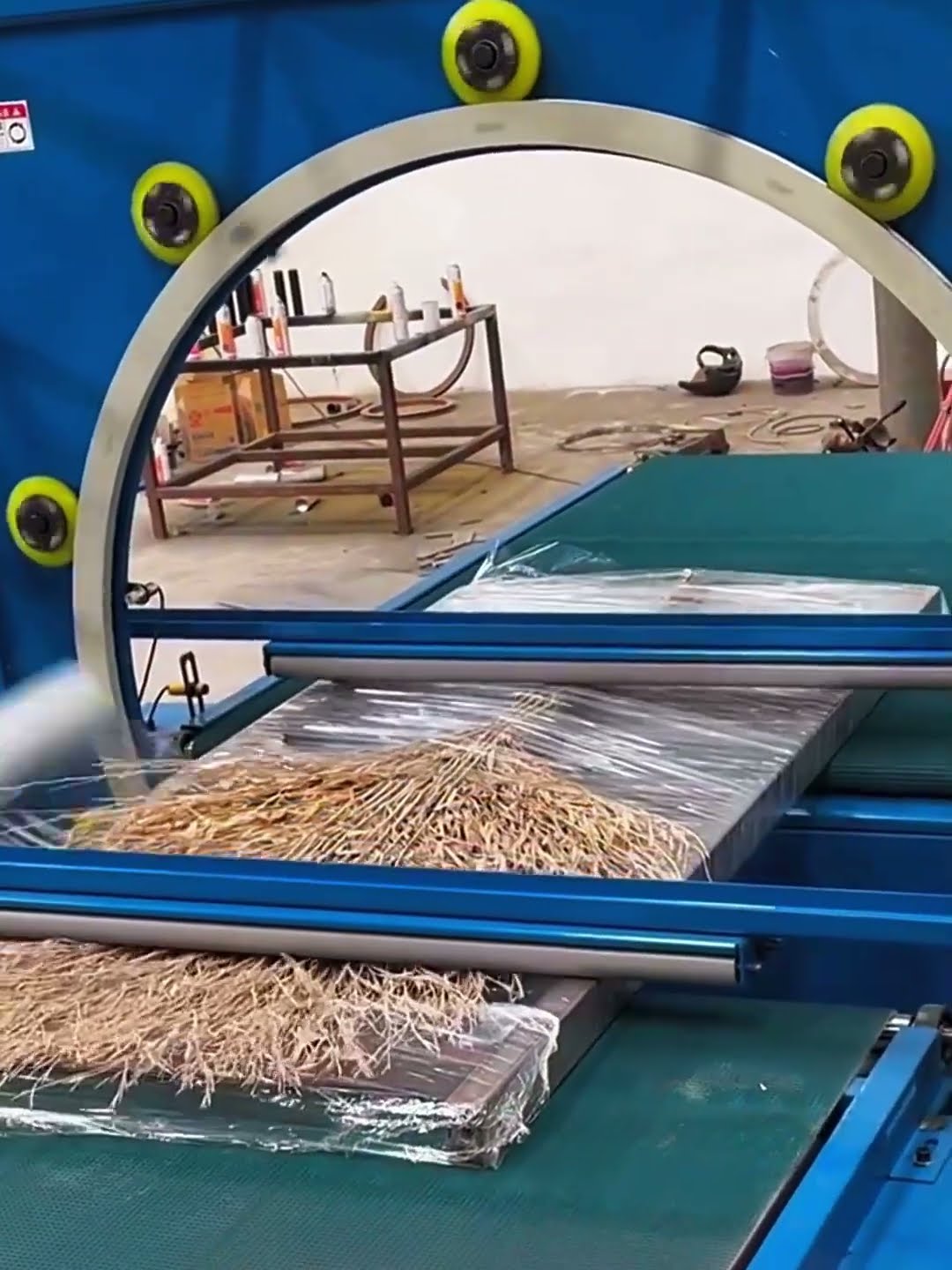 Broomstick film automatic winding process- Good tools and machinery make work easy