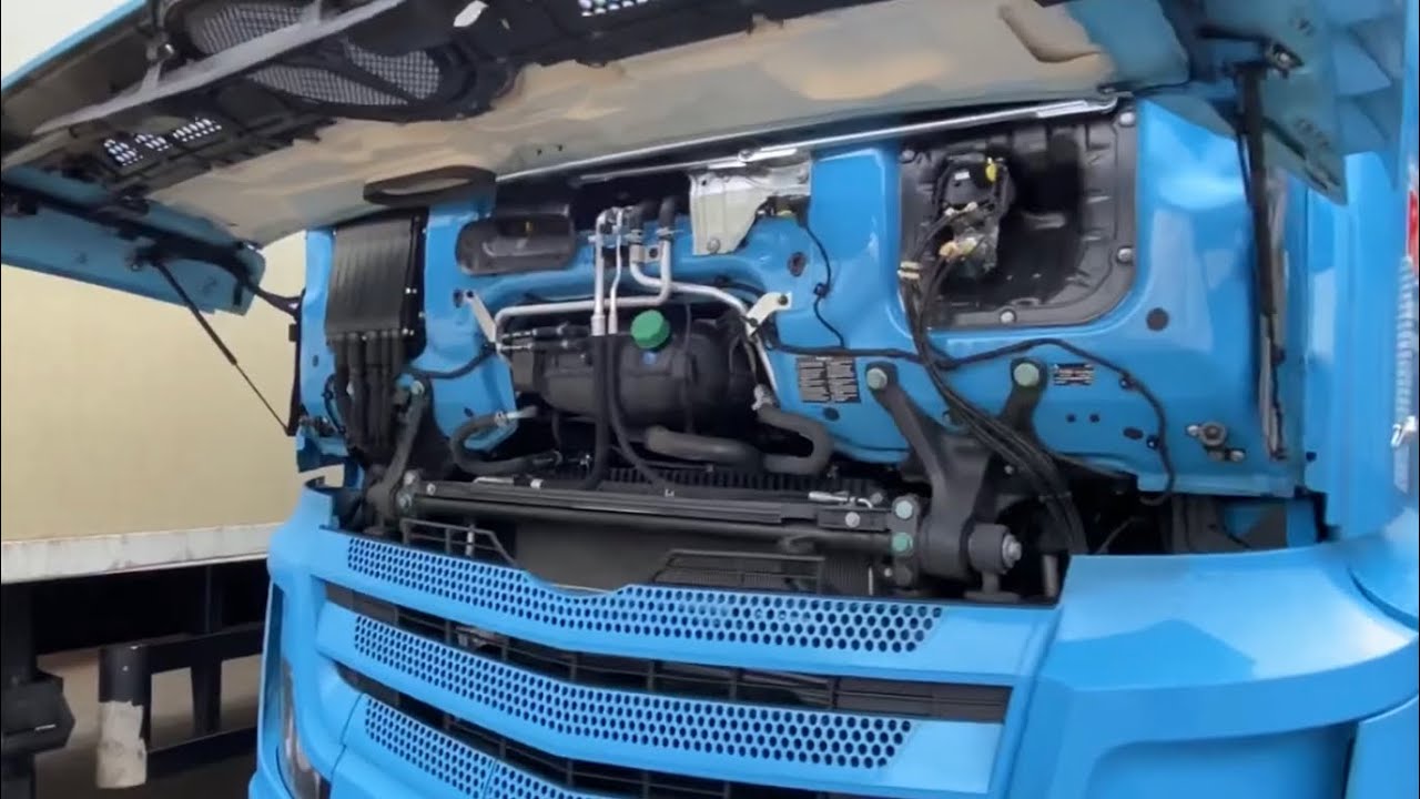 Mercedes Benz Actros Mp5 Service Klappe Offnen Lkw Wartungsklappe Benutzen Mb New Actros Anleitung Youtube