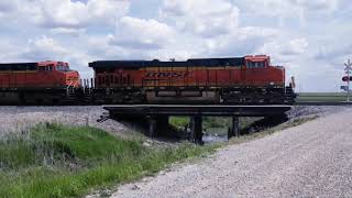 😉 Enjoy!!! 4-Unit BNSF Intermodal at 70-MPH!!! 😎