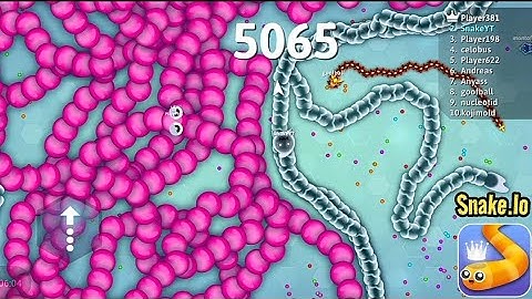 CIRCLED AND KILLING TOP 1 SNAKE IN SNAKE.IO! Epic Snakeio Gameplay