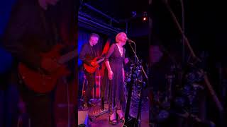 Watch Julia Fordham Kid video