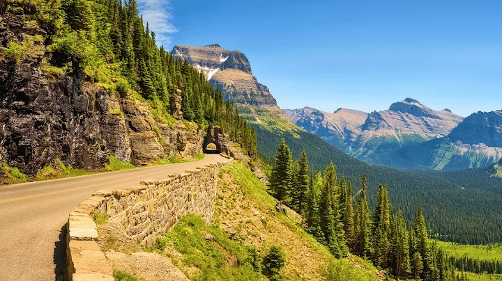 2-Day Road Trip to Glacier & Waterton | Going-to-the-Sun Road, Bears, & More! - DayDayNews