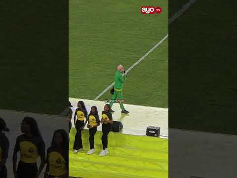 HAJI MANARA ALIVYO AZUNGUMZA NA WANANCHI YANGA DAY KWA MKAPA