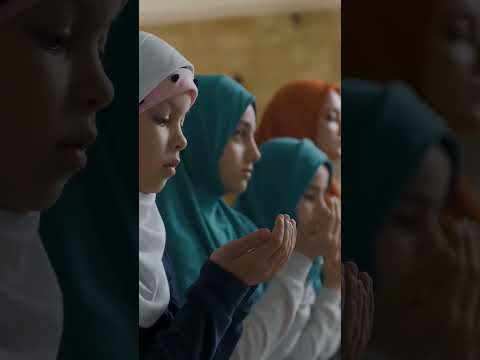 الحاجة خديجة القرطي مثال المرأة المغربية الحنون  