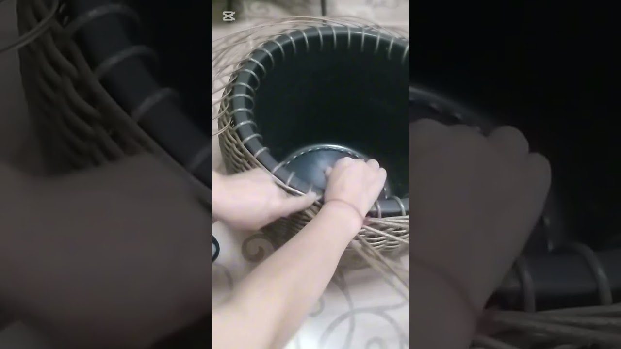 Плетём  косичку. Кашпо 40 литров.