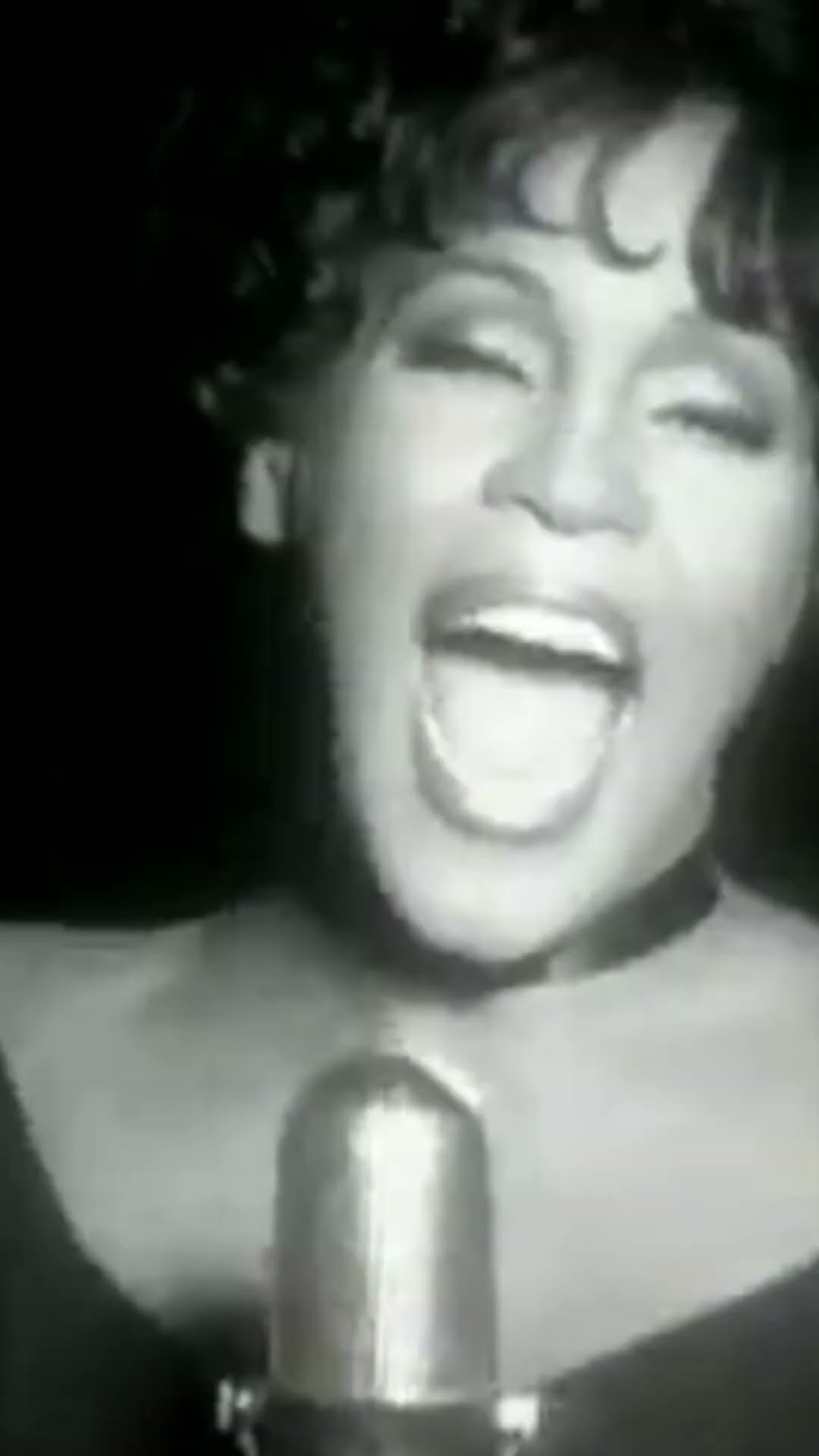 HAPPY WOMENS HISTORY MONTH ? ? #WhitneyHouston