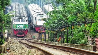 REKAMAN KERETA NANJAK DI STASIUN TERTINGGI DI INDONESIA ! Semua Jalur FULL Terisi Penuh.