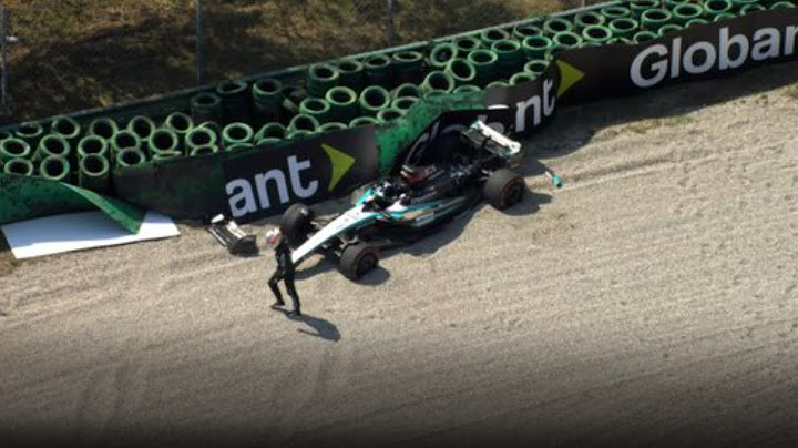 Kimi Antonelli CRASHES 10 minutes into Italian GP Practice 1