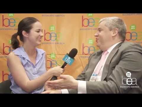 Video: Daniel Handler Net Değer: Wiki, Evli, Aile, Evlilik, Maaş, Kardeşler