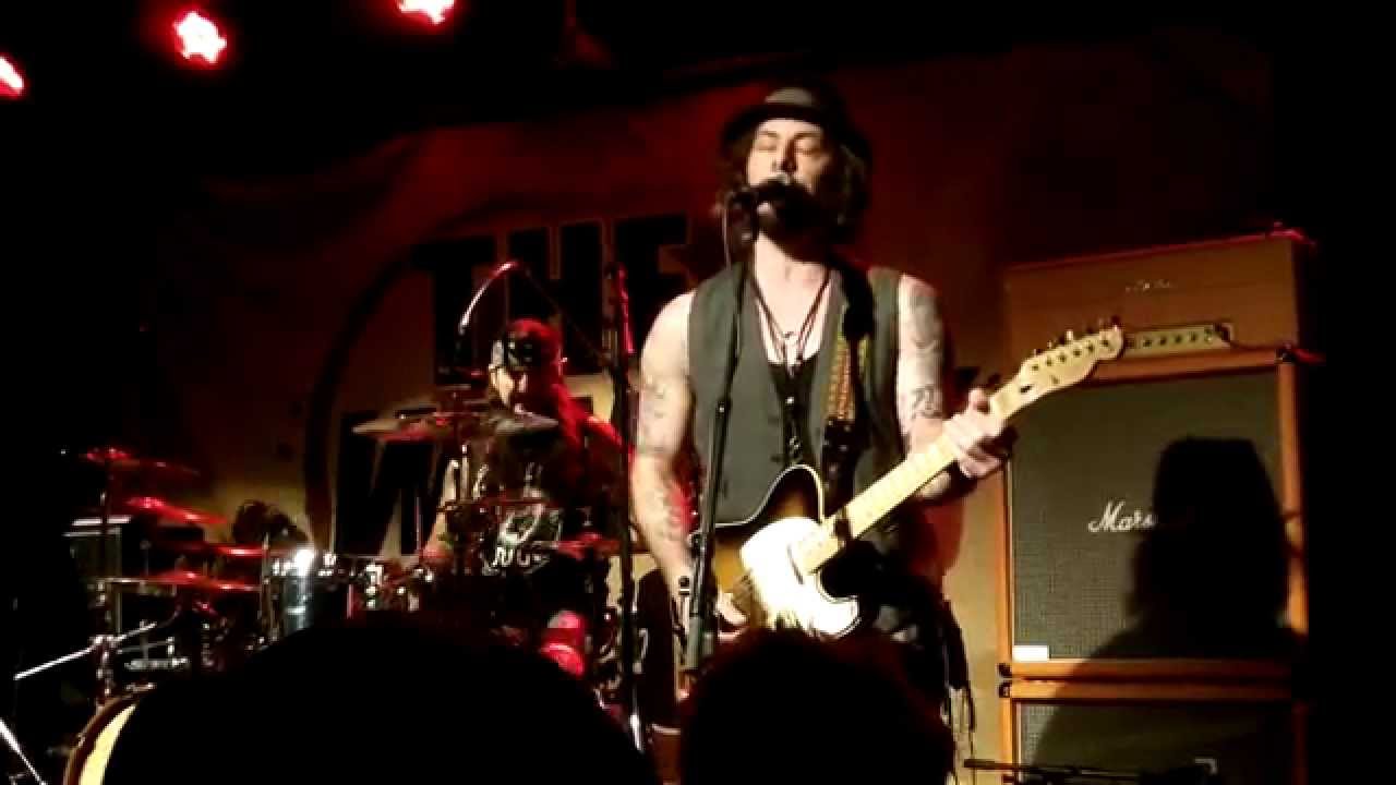 The Winery Dogs Criminal Live at Tupelo Music Hall, 5/6/2014 YouTube