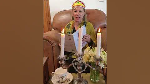 Intro : The Queen Reads the Grumpy King