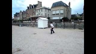 Throwing a Frisbee® in slow motion
