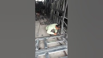 Cửa sắt 4 cánh bán sẵn. Tphcm.BD.0989238016