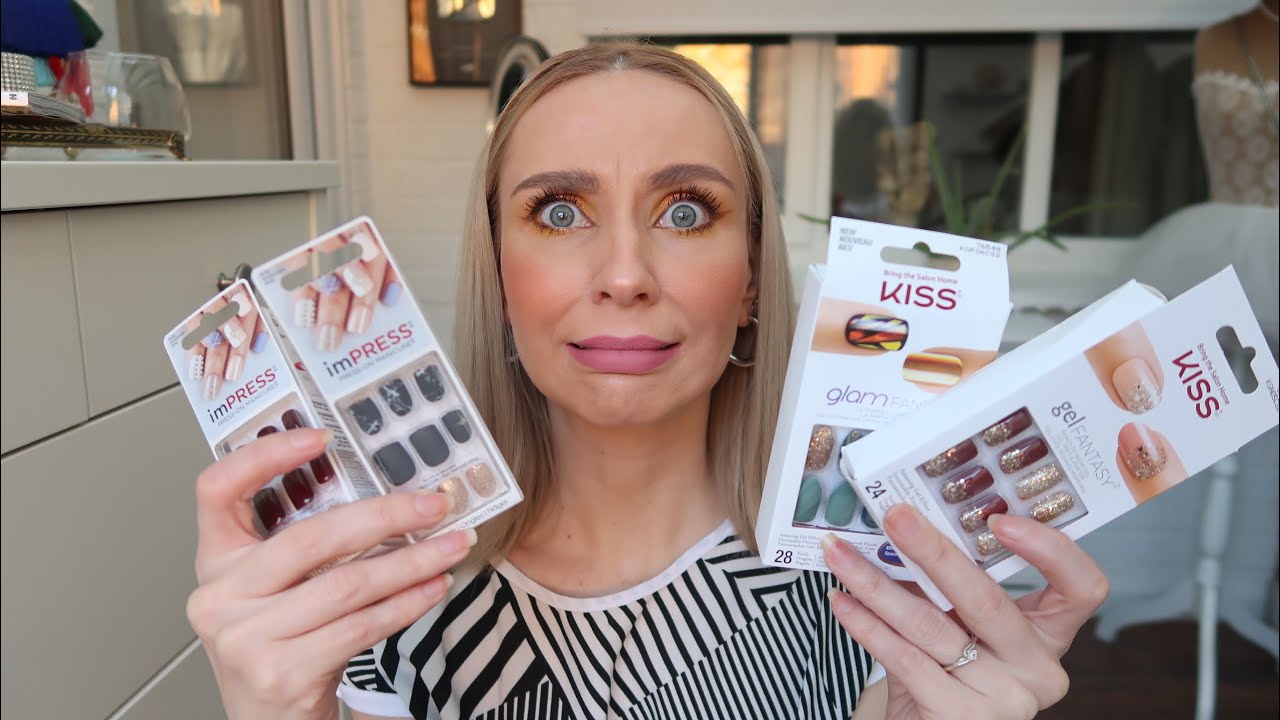 MI-AM PUS UNGHII DE PLASTIC CU LIPICI! REGRET EXPERIENTA! NU FACETI ASTA!