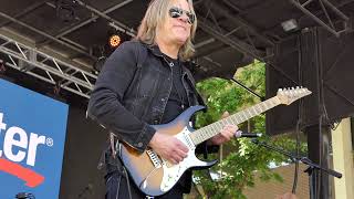 Download Lagu Andy Timmons - Deliver Us/Helipad - 4/30/22 Dallas International Guitar Festival MP3