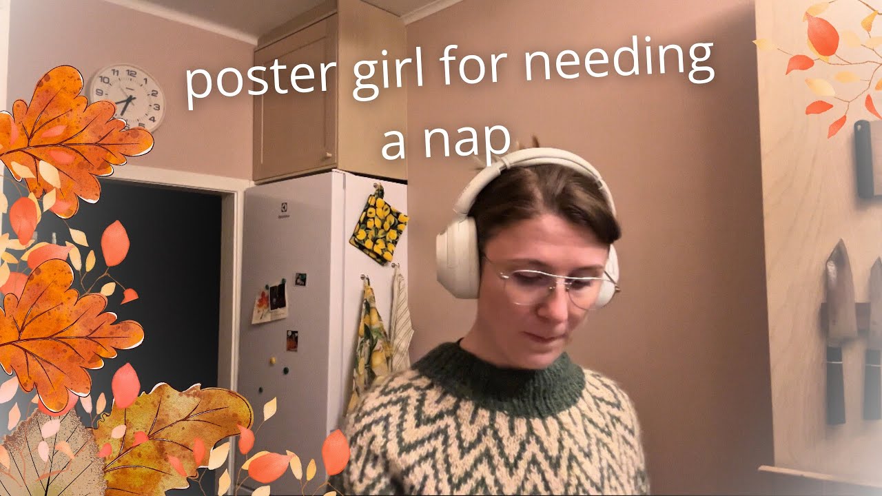 Are we past Halloween yet? Can I start Christmas:ing? | Knitting Vlogtober #30