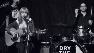 Lucy Rose : Scar & Night Bus : Cricketers Kingston 14 November 2011