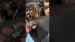 2015 F150 Coyote 5.0 (gen2) rocker and lifter replacement Part 2