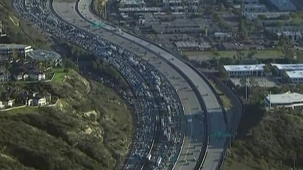 All lanes of Interstate 5 near Del Mar reopen after hours of traffic ...