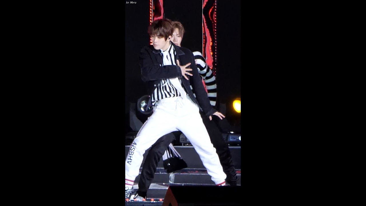 171101 NCT 127 - Cherry Bomb (체리 밤)  [재현] JAEHYUN 직캠 Fancam (평창올림픽G-100 광화문광장) by Mera