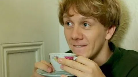 Please Like Me: series 2 trailer