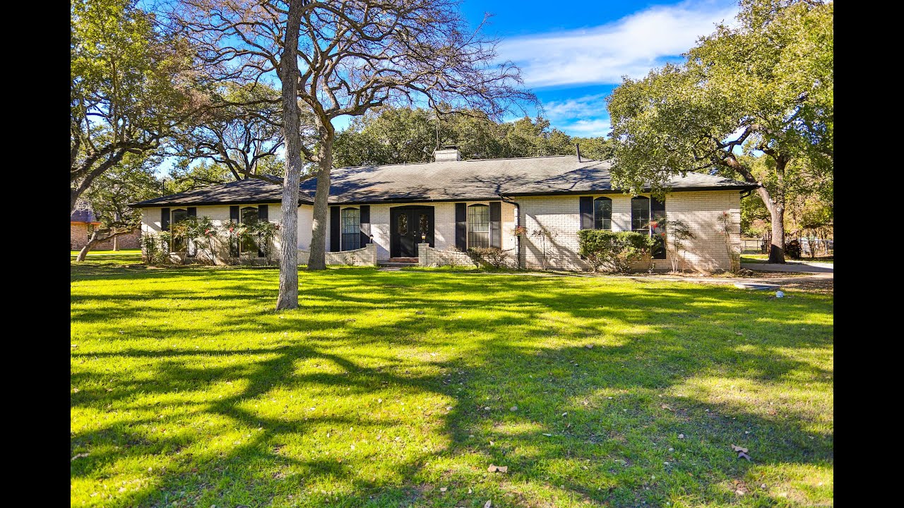 SOLD Home for Sale on Over an Acre in Bulverde, Texas The Boehm
