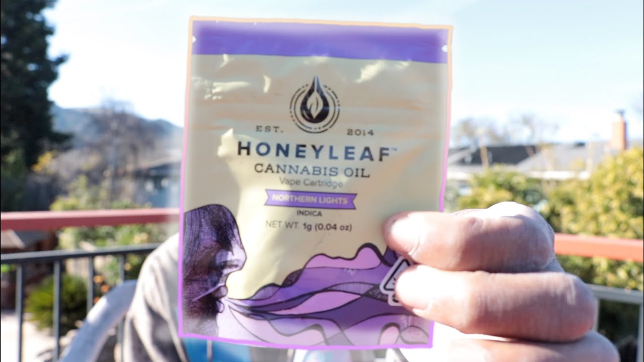 Trying A HONEYLEAF VAPE CART! Northern lights