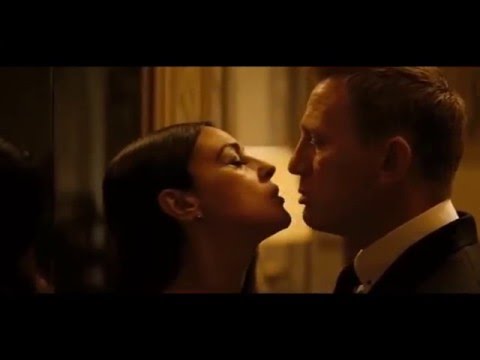 James Bond Kiss! (Spectre 2015)